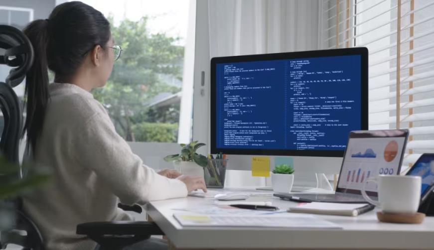 威远县企业数字化解决方案:机器学习赋能商业模式升级的核心路径